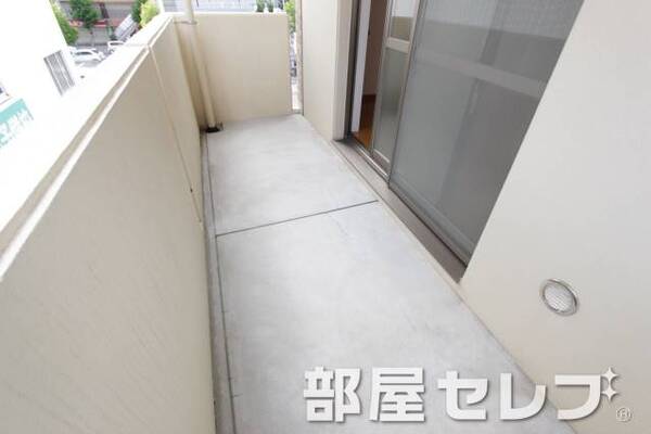 バルコニー。