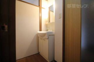 ※３０３号室室内参照