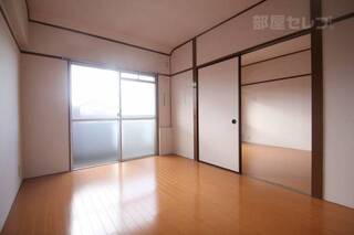 ※３０３号室室内参照