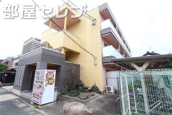 日当たりの良い外観です。