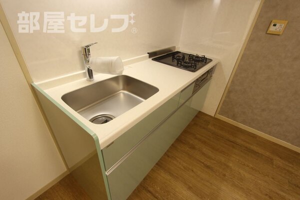 システムキッチンへ変更します