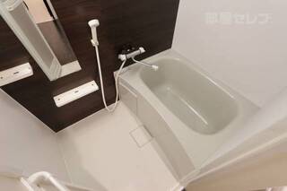 サーモスタット水栓なので温度調整らくらく。