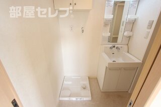 写真は角部屋の画像です