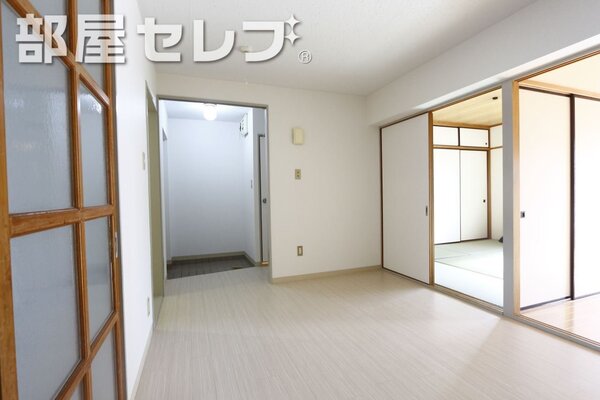 写真は106号室です