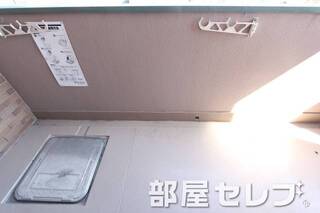 洗濯物が隠せれます。