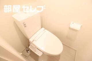 お手洗いはこちらです