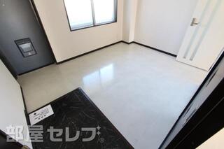 こんな広い玄関初めて。