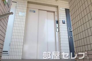 エレベーターで荷物も楽々運べますね。