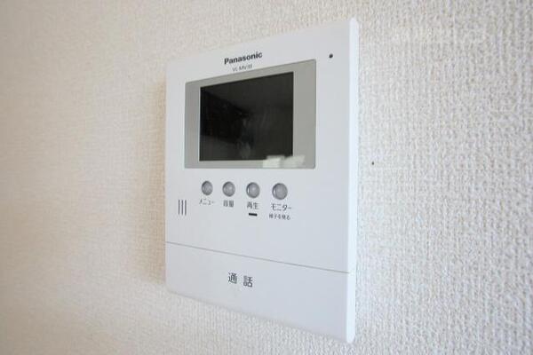 モニターで来客確認できて、安心です。