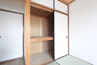 収納はこちらにたっぷり収納下さい