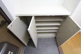 下駄箱もあります　他号室の写真です。