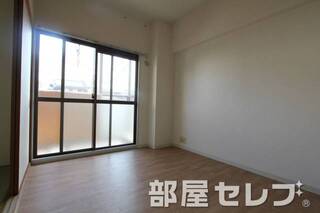 きれいなお部屋で落ち着きますね。イメージ写真