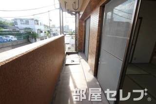 明るいバルコニーです。イメージ写真