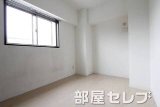 違う角度からの居室。