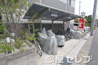 駐輪場。