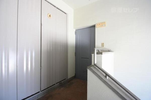 最上階角部屋です。