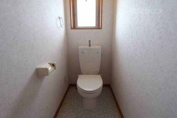 トイレに窓がある。