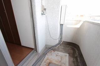 洗濯機はこちらへどうぞ