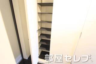 玄関すっきりシューズボックスです。