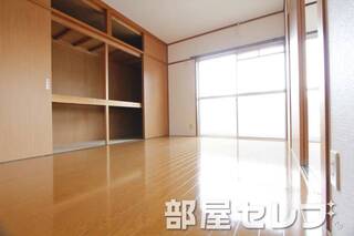 南側の居室。