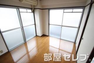 違う角度からの居室。