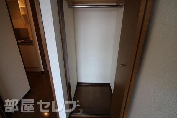 大きなお荷物も収納できます。
