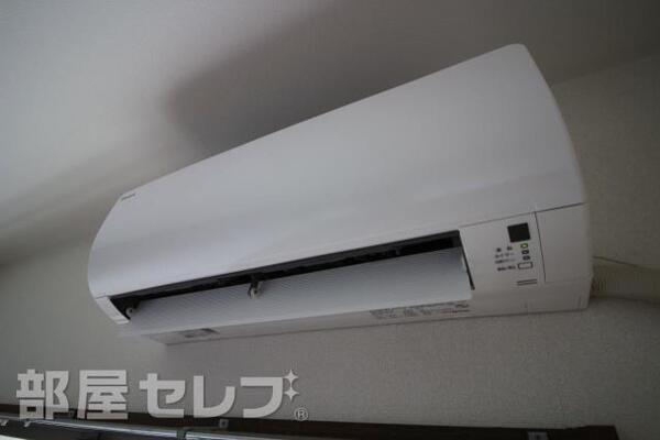 エアコン付いております。