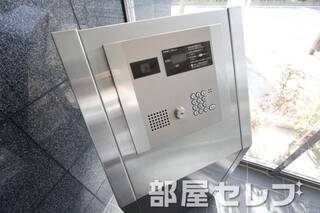 オートロックで安心。