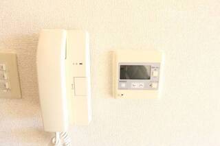 給湯と玄関ドアホンです。