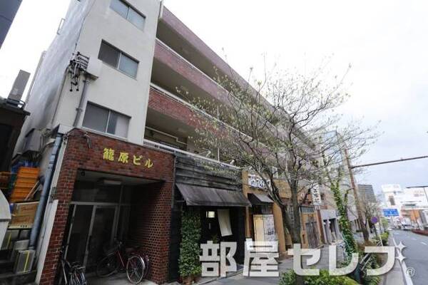 1階飲食店舗になります。