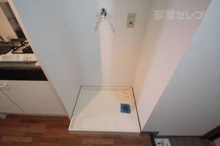 ※302号室内装写真参照