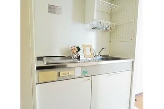 シンプルですが使いやすいキッチン。