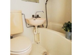 ユニットバスなので掃除も楽々。