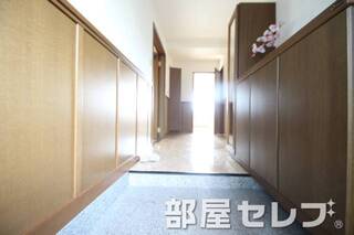 玄関口。