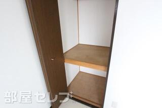 大きなお荷物も収納できます。