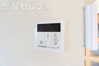 テレビモニターホンで来客時も確認できます。