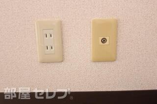 リビングでテレビが見れますよ