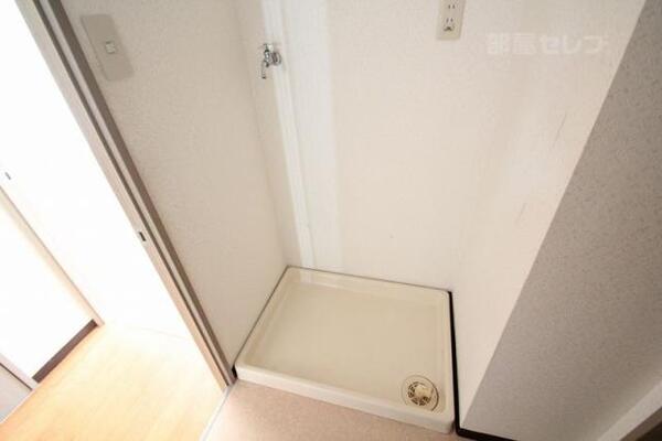 洗濯機は室内に置けます。