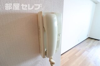インターフォンもついてます