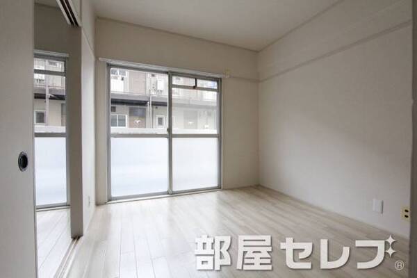 もう1部屋も自由に使えます。