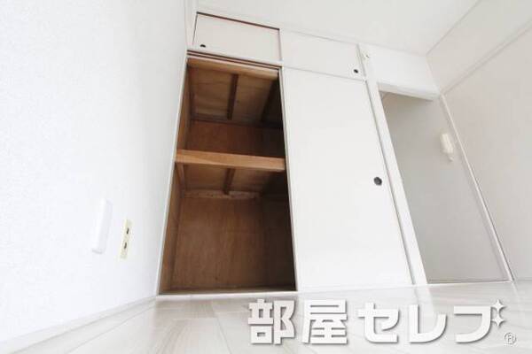 収納スペースもあります。