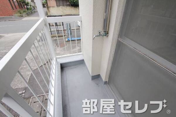 洗濯機置場あります。