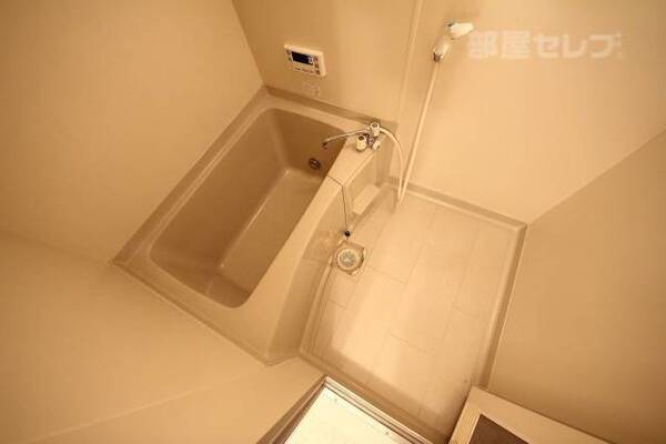 601号室の写真を使用