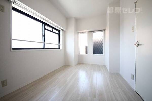 601号室の写真を使用