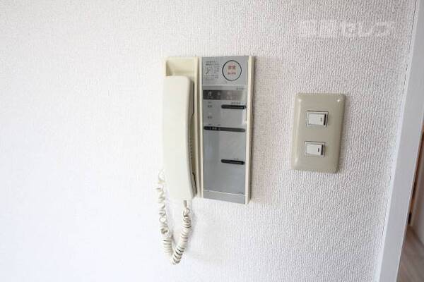 601号室の写真を使用