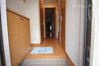 玄関にはシューズボックスが付いています。