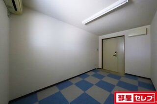 1階サービスルーム