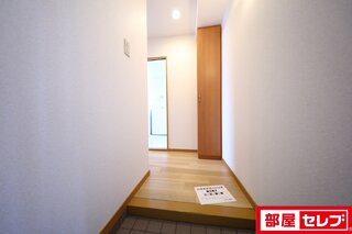 玄関から見たところ。