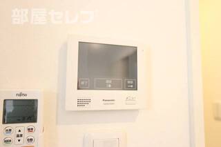 テレビモニターフォン付き。
