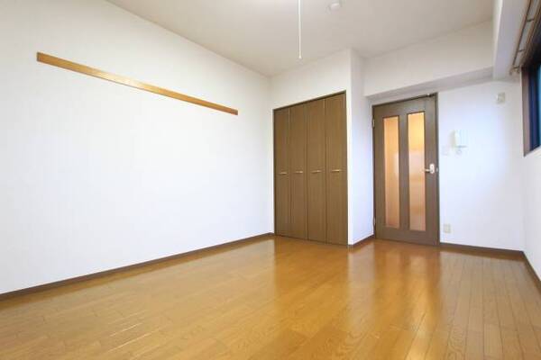 明るいお部屋です